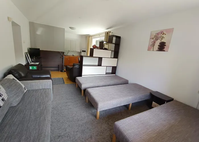 Apartment Sun Kiss Sveciu Namai